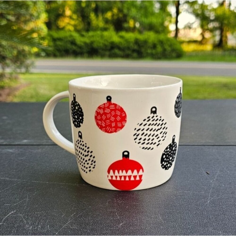 Starbucks 2016 Christmas Ornaments Red Black Ceramic Coffee Mug 16.9 Oz Tea Cup